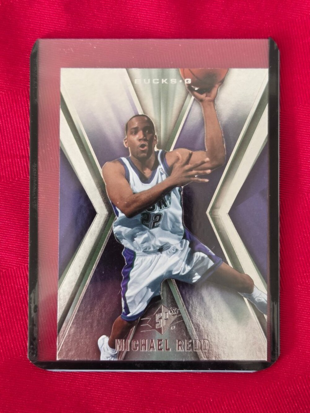 2005 UPPER DECK, MICHAEL REDD, MILWAUKEE BUCKS N.B.A. CARD!!!
